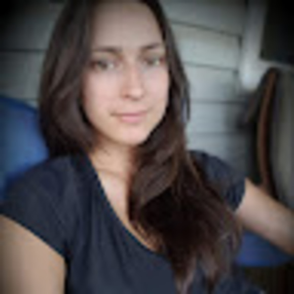 Meet your Posher, Amy - Picture 1 of 1